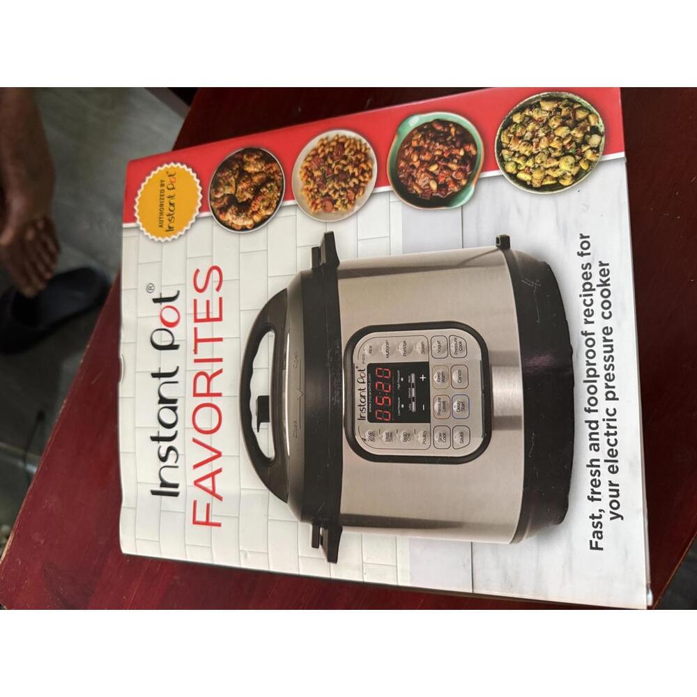 Instant Pot Favorites Cookbook - Electric Pressure Cooker Recipes